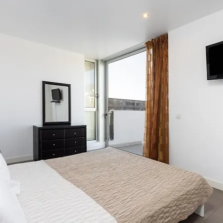 Hemeras Boutique Homes - Exclusive 5min Walk From Playa Del Duque أذيخي