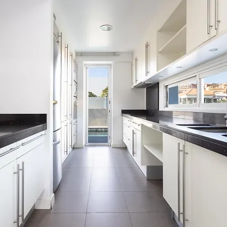 Hemeras Boutique Homes - Exclusive 5min Walk From Playa Del Duque ヴィラ アデヘ