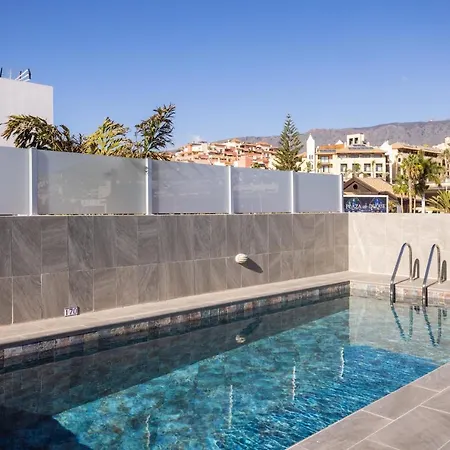 Hemeras Boutique Homes - Exclusive 5min Walk From Playa Del Duque ヴィラ